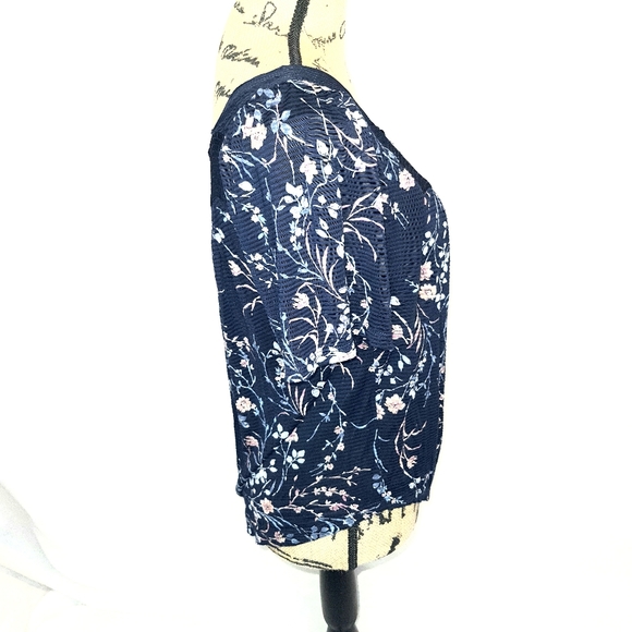 Lucky Brand Women's  Floral Blouse Medium Blue - Picture 4 of 7